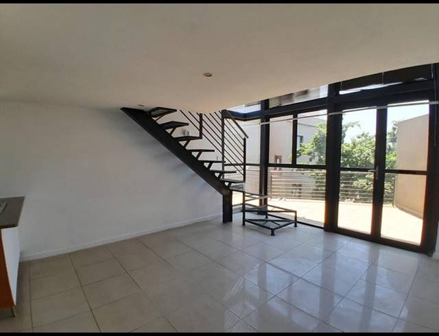 1 BEDROOM PROPERTY TO RENT IN ROOIHUISKRAAL NORTH